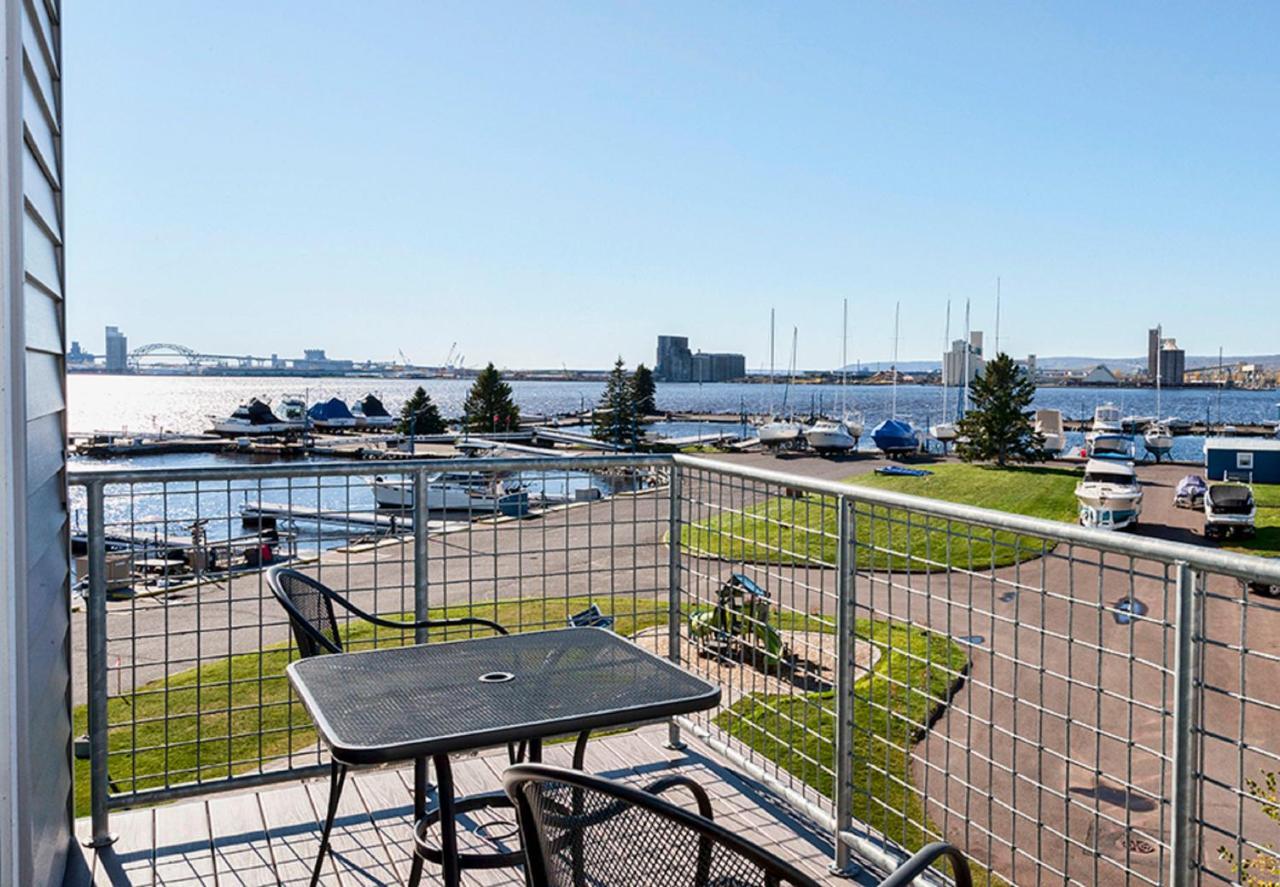 Park Point Marina Inn Дулут Экстерьер фото