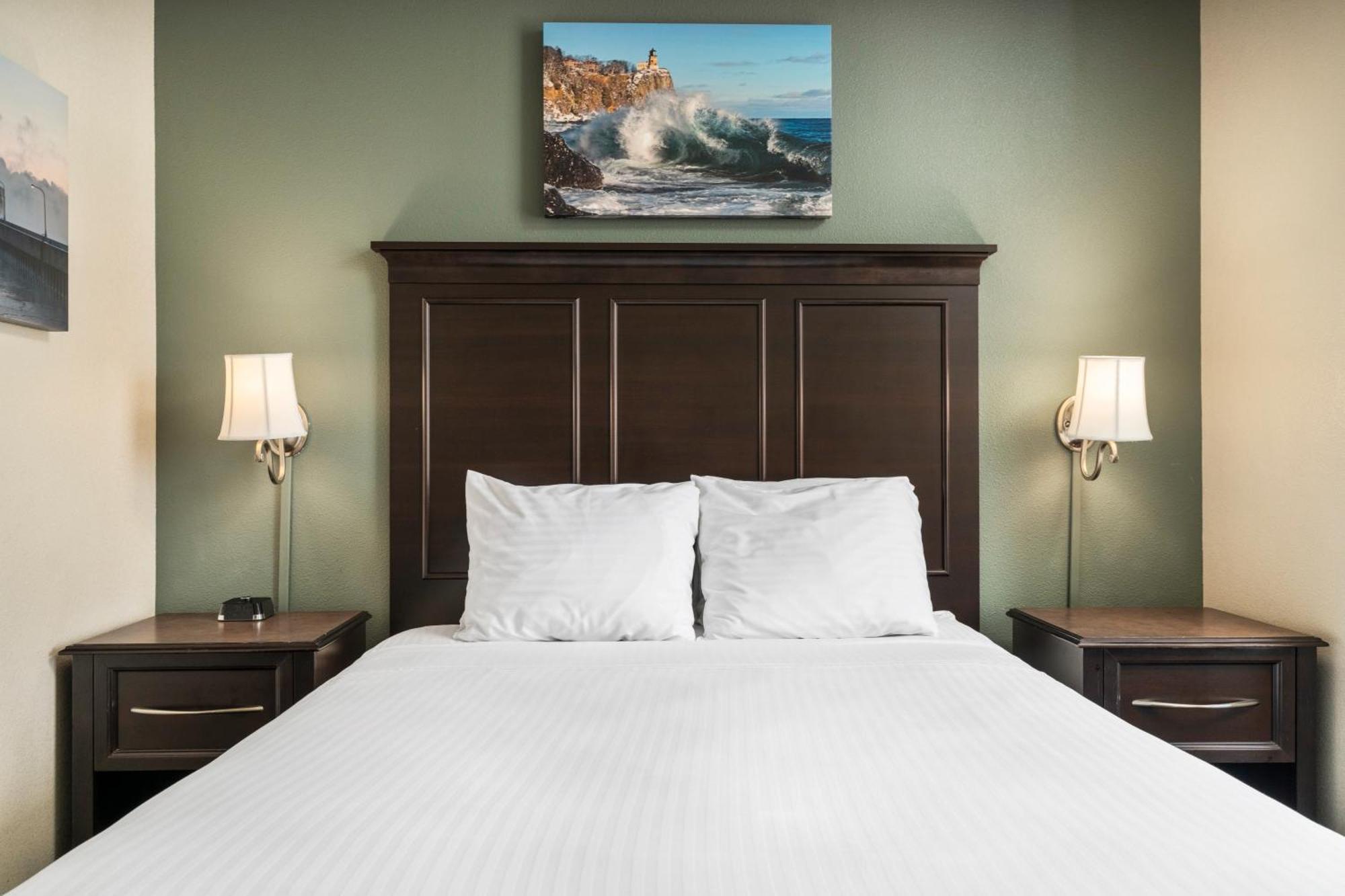 Park Point Marina Inn Дулут Экстерьер фото