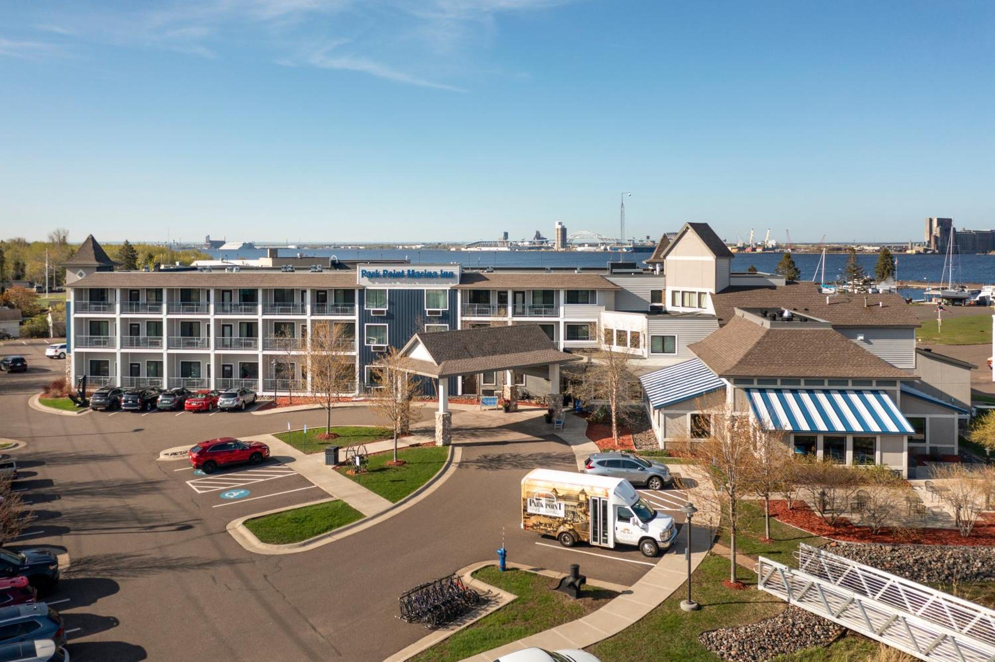 Park Point Marina Inn Дулут Экстерьер фото