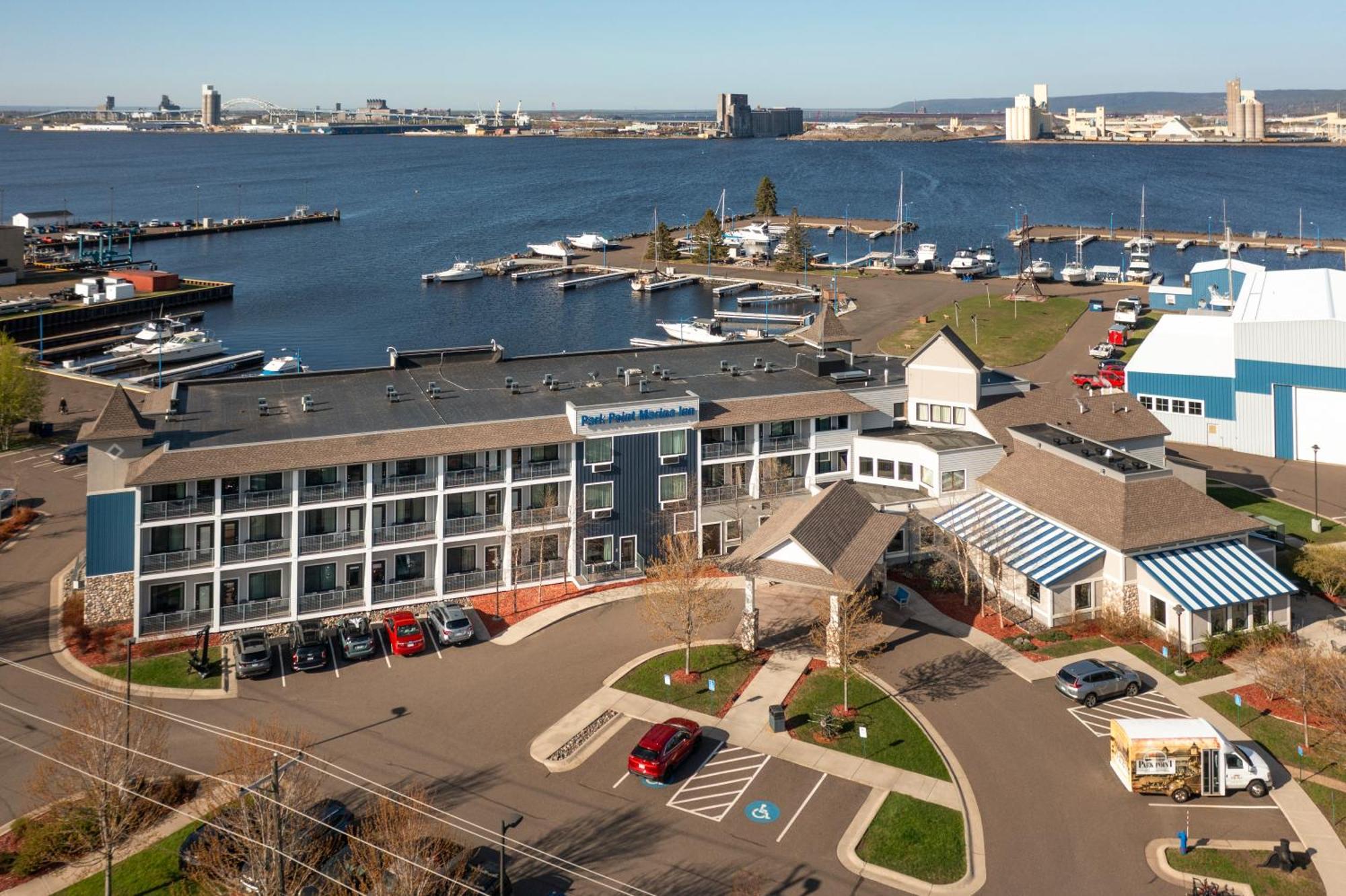 Park Point Marina Inn Дулут Экстерьер фото